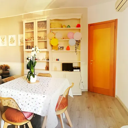 Apartment Sundays House